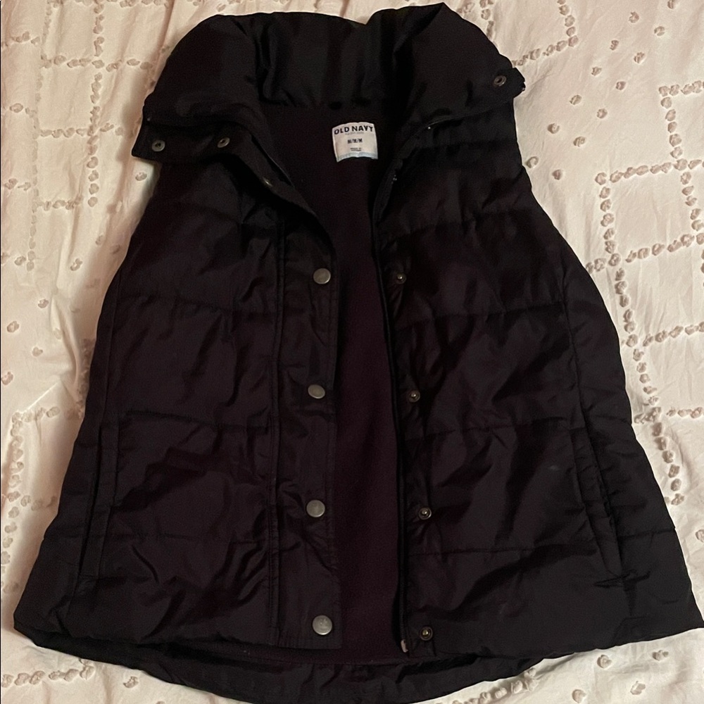 Old Navy Women’s Black Quilted Vest